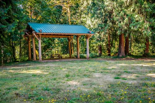 Big Valley Woods Picnic Areas