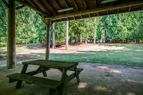 Big Valley Woods Picnic Areas
